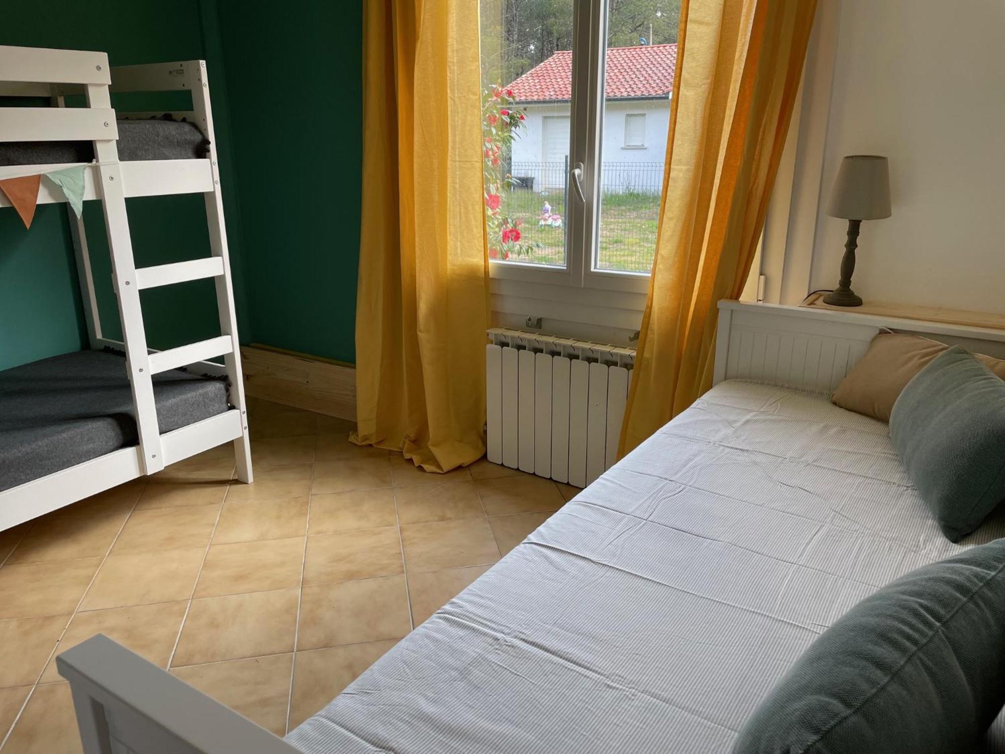Holiday home Entre Ocean Et Foret Au Calme *